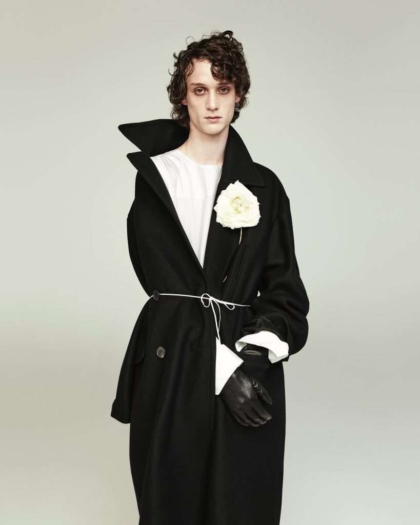 Redefining Romanticism in Menswear: FW 2025 Dries Van Noten Collection 2 Dries Van Noten